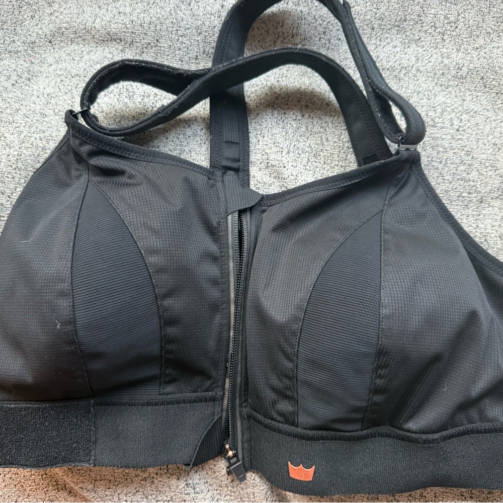 Shefit adjustable sports bra